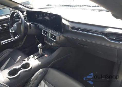 2025 Ford Mustang from USA, damaged, VIN 1FAGP8UH1S5105991